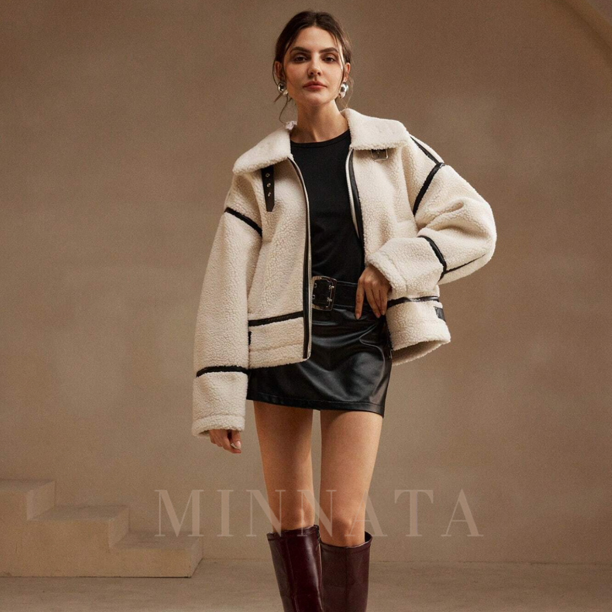 Abrigo mujer con ribetes negros - Invierno  Primavera