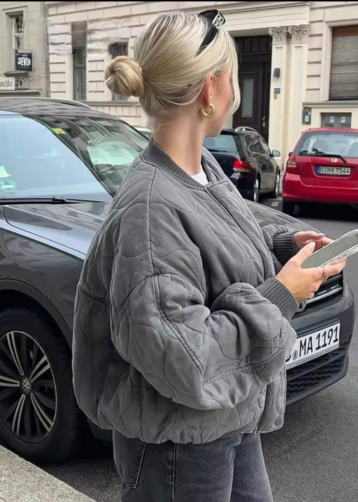 Chaqueta bomber cómoda y acolchada