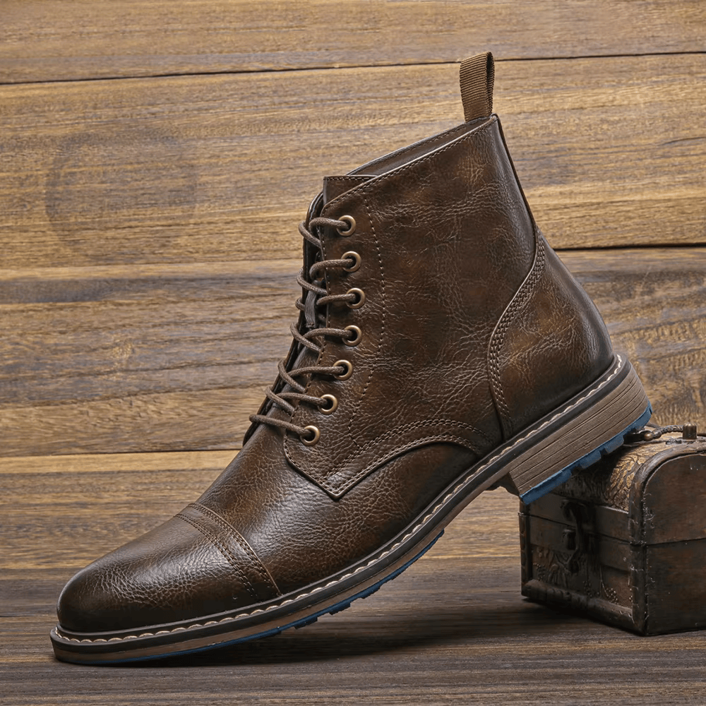 Botines de caballero moderno