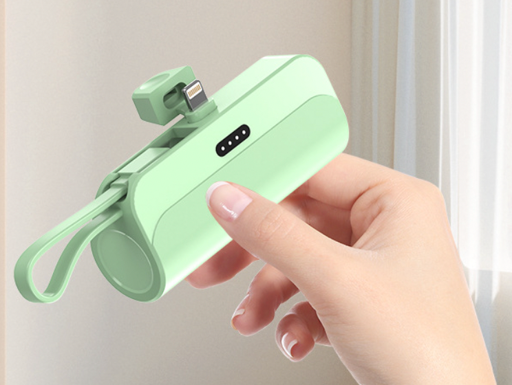 MINI CHARGEUR PORTABLE - 5000mA