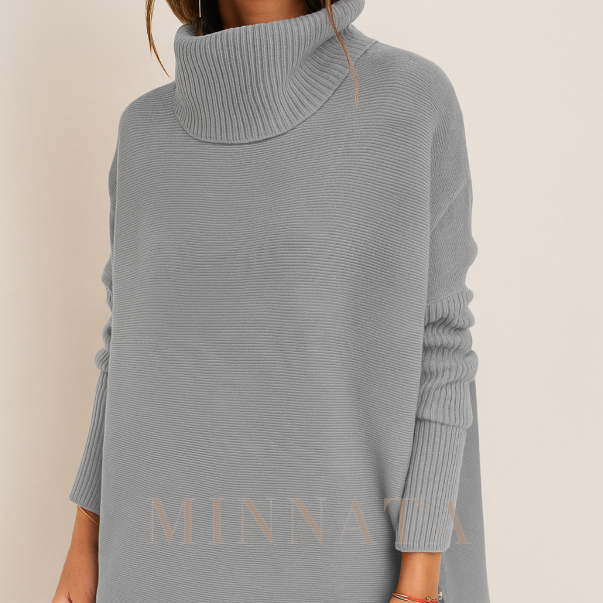 Suéter Oversize de Lana Suave y Cuello Alto
