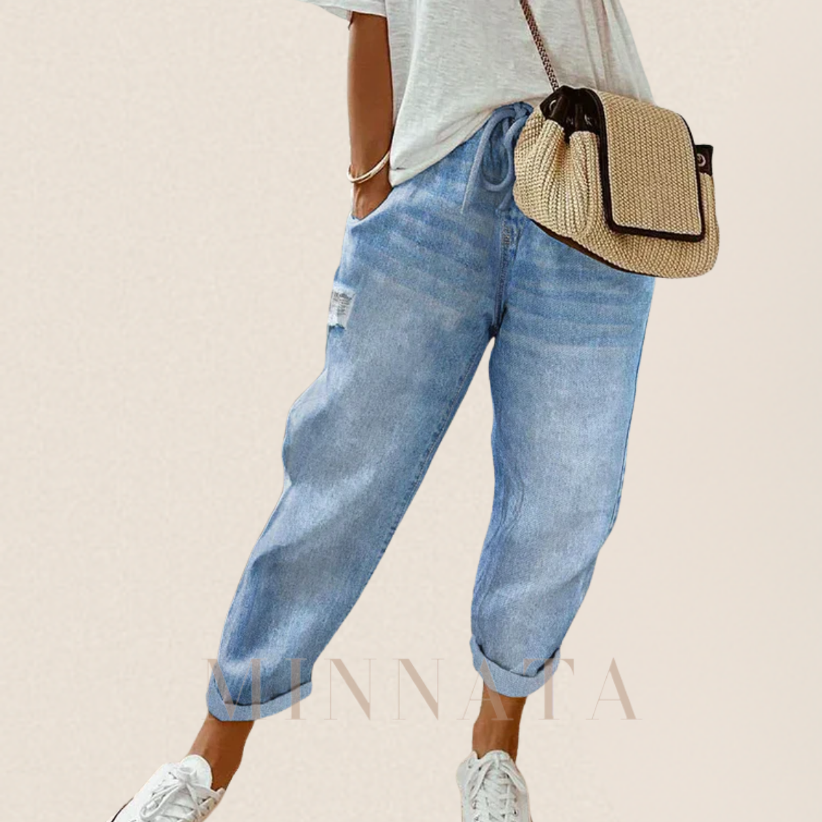 Pantalones chic y frescos con detalles rasgados