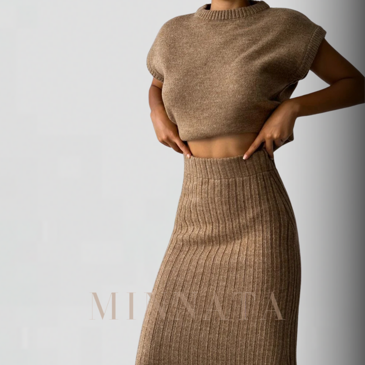 Conjunto de Dos Piezas Elegante y Suave