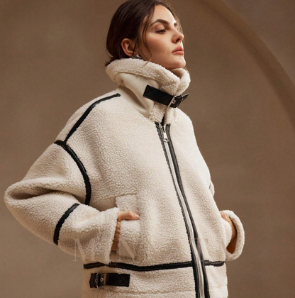 Abrigo mujer con ribetes negros - Invierno  Primavera