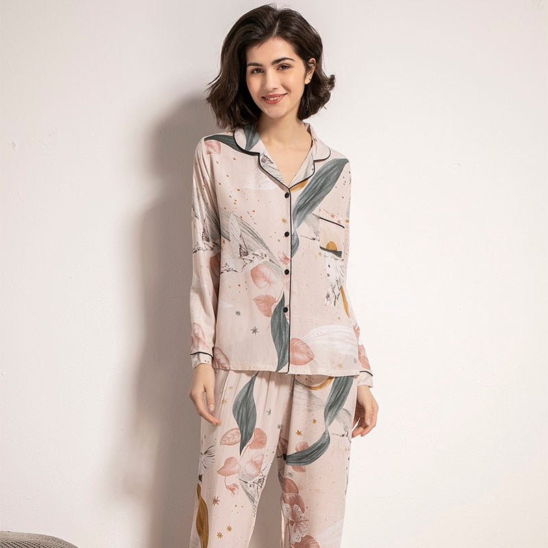 Pijama de mujer de manga larga con estampado floral